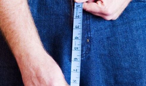 Men measure the length of the penis